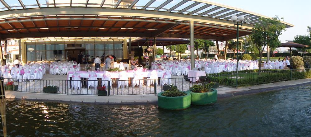 Hotel Bellevue Skopje Bagian luar foto