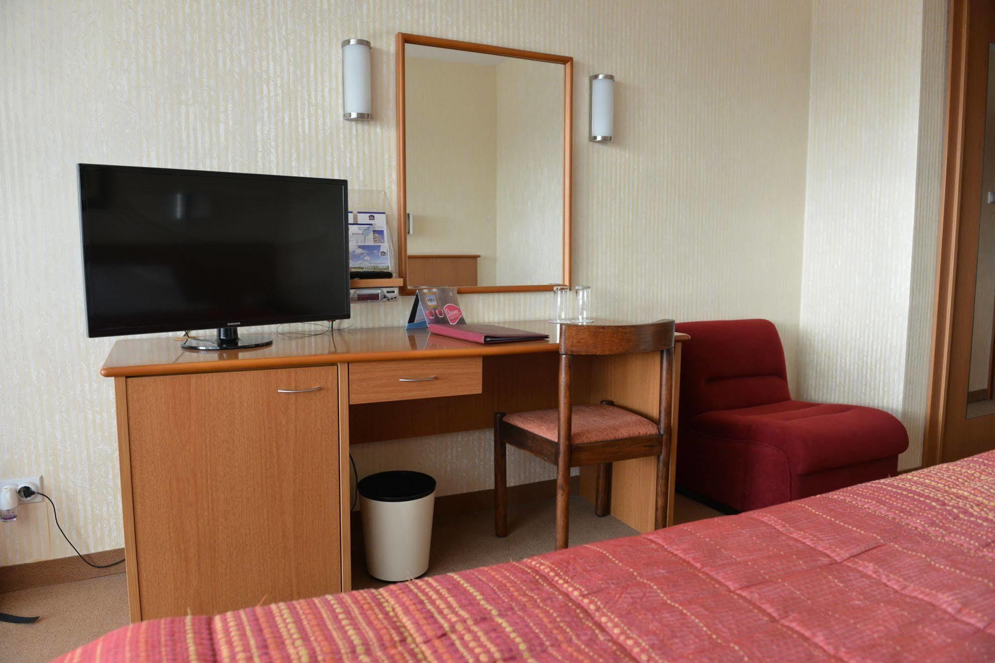 Hotel Bellevue Skopje Bagian luar foto