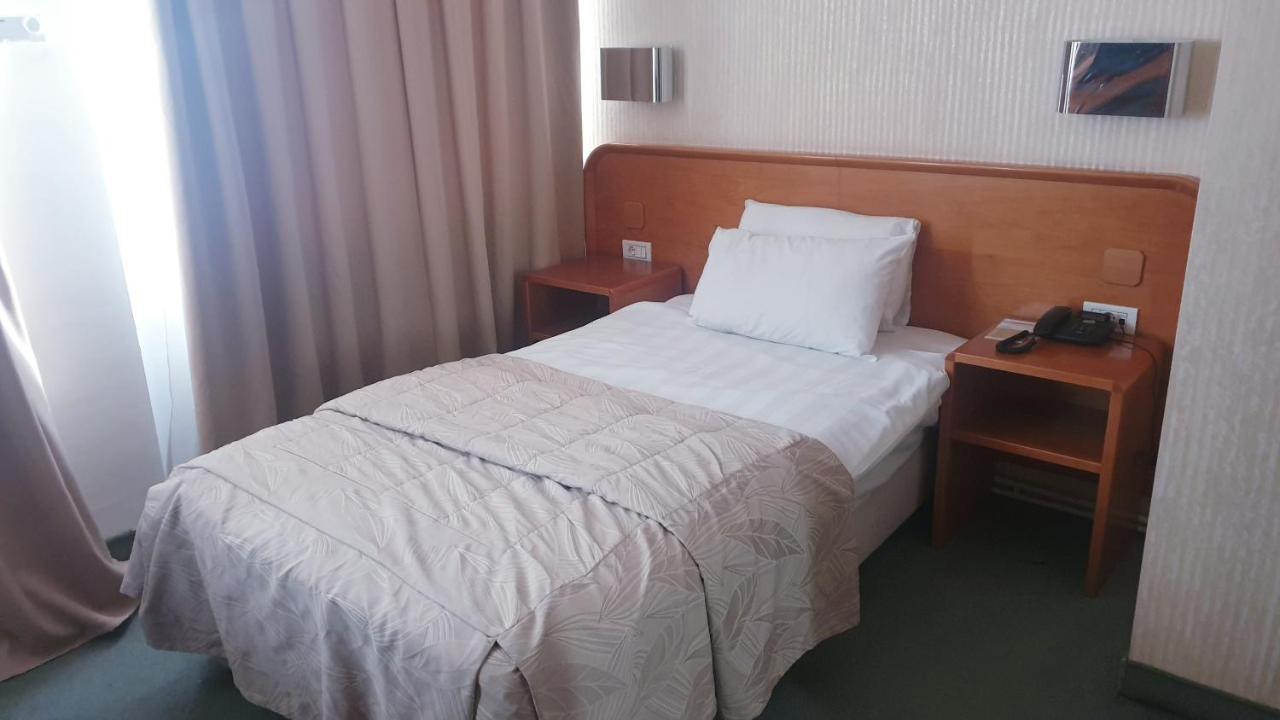 Hotel Bellevue Skopje Bagian luar foto